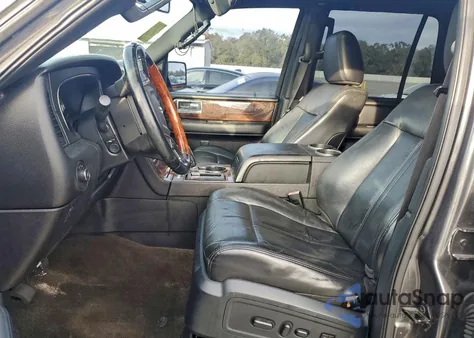 2015 Lincoln Navigator z USA, uszkodzony, nr VIN 5LMJJ2JT5FEJ13372